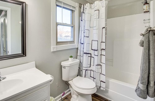Winchester Casa | Charming Winchester Escape, 7 Mi to Downtown!