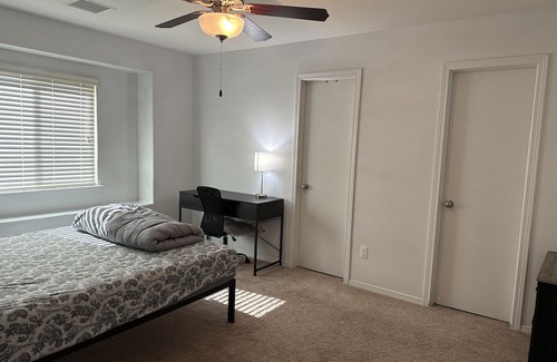 Socorro Casa | Cozy 3-bedroom house with AC and WiFi in welcoming El Paso