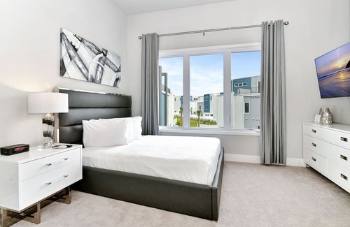 Reunion Casa | Spacious Modern Condo with Pool Table, Rooftop Terrace and Large Loft. Reunion Resort Water Park Access near Disney at Spectrum Resort Orlando by Rentyl - B32 #238