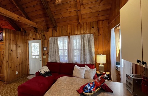 Reliance Cabina | Back of Beyond.... A secluded cabin between the Hiwassee and Ocoee Rivers