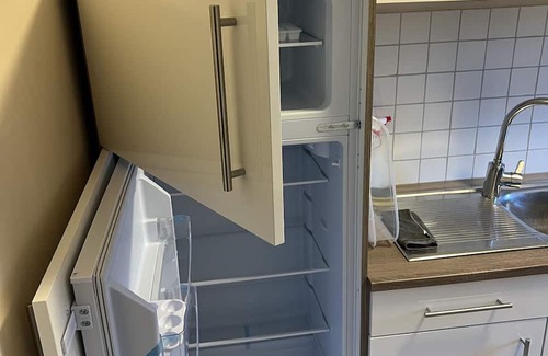 Jork Apartamento | 2 Privat Zimmer Frei! 6 Einzelbetten, Küche, Bad, Smart TV