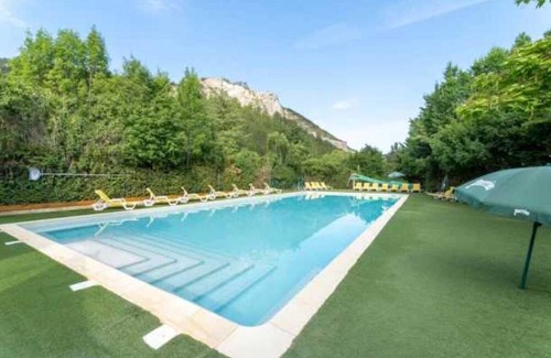 Orpierre Casa | Camping 4 étoiles - Piscine - eeeaeg