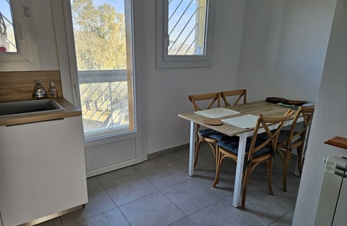 Le Pradet Apartamento | Bright apartment - near the beach
