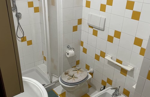 Bisenti Apartamento | Charming Central Bisenti Getaway with Garden and off street parking