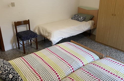 Bisenti Apartamento | Charming Central Bisenti Getaway with Garden and off street parking