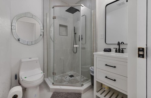 Saint Cloud Casa | Pet friendly + in Dwtn + 20mi to Disney & Parks!
