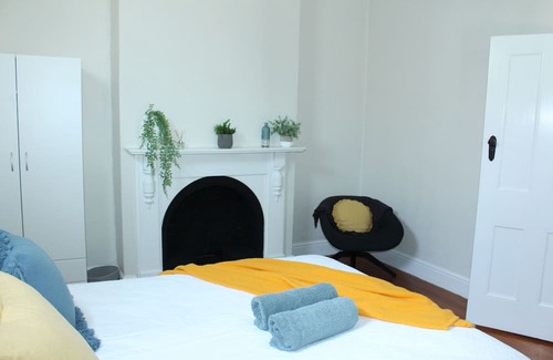 Invermay Cabaña | A Little Luxury - Walking Distance to Launceston CBD