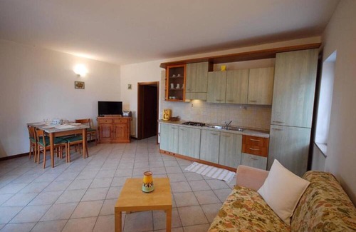 Prabione Apartamento | Apartment 'Angelica 3' with Lake View, Balcony and Wi-Fi
