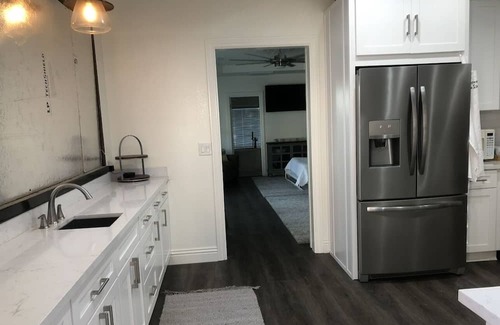 Kingsburg Apartamento | Cozy and comfy country guest house