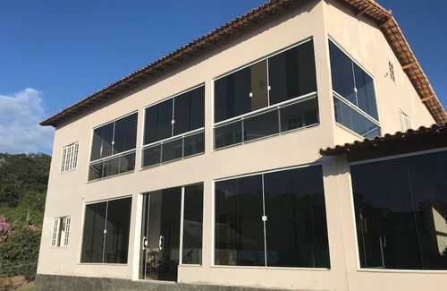 Bonsucesso Casa | Espaço Inteiro: Casa em Saquarema, Brasil - Piscina, Montanhas & Mar