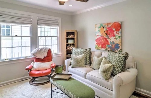 Avondale Casa | TwinCottage 3 bedrooms in historic Avondale - walk to shops and restaurants