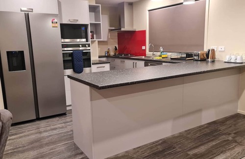 Palmerston North Casa | El Beracca Retreat - A Home away from home.