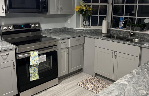 Rosaryville Casa | NEWLY Renovated! Claire's Corner in Cheltenham!