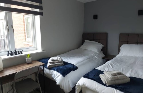 Weston on Trent Apartamento | 2 bedroom apartment overlooking canal near CBS Arena, George Elliot, UHCW 🏥