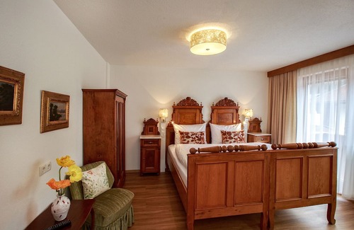 Prutz Apartamento | Der Ballhaushof - Ferienwohnung Laudegg Blick Urlaub am Bauernhof