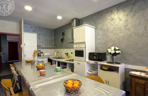 Chambles Cabaña | Gite Chambles, 2 bedrooms, 6 persons