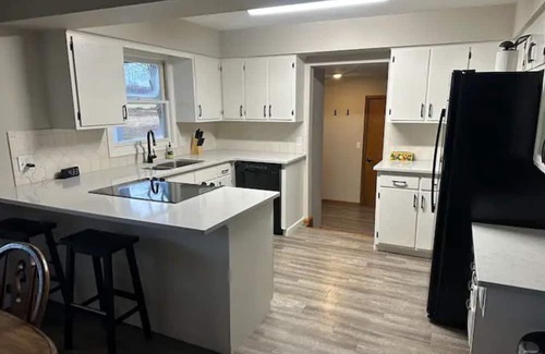 Walker Casa | Cozy spacious house with spectacular views of the Grand River