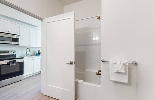 North Park Casa | Bright & stylish coastal getaway with game room & patio - near parks & golf
