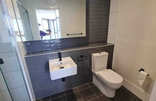 Gungahlin Apartamento | A Pool, QB's, Views @ Gunghalin!