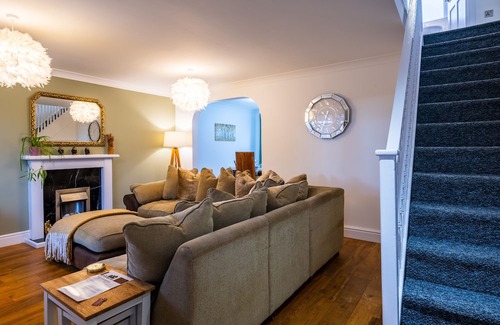 Cherry Hinton Casa | Spacious 4-br Cambridge House, Free Parking