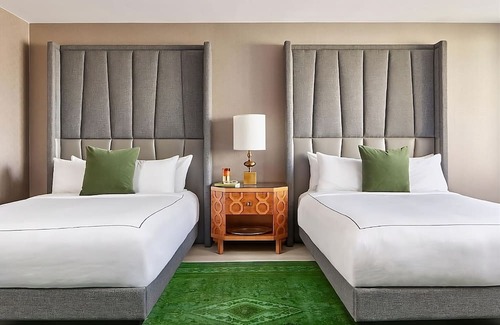 Logan Circle Casa | 2 Standard Two Queens at Viceroy Washington DC, Bring Your Pets, Onsite Pool!