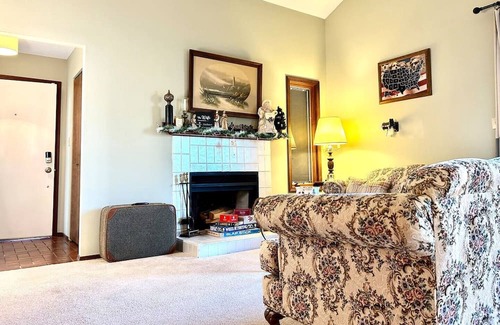Savoy Casa | The Lincoln-Altgeld Legacy Home