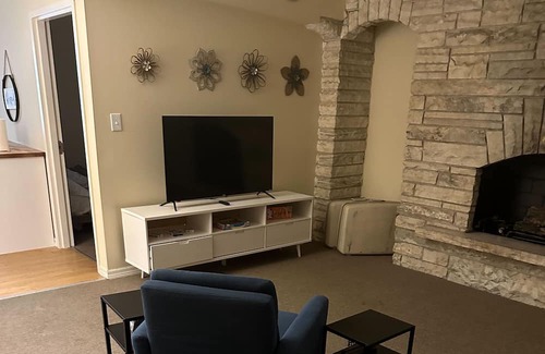 East Haven  Rutland County Apartamento | Stylish Apartment with Fireplace