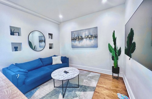 Tetreaultville Apartamento | Cozy Oasis Near Montreal Stadium, Pac-man Arcade Game