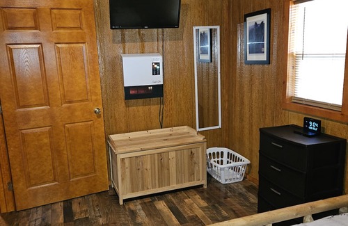 New Midway Cabina | Walkersville Cabin
