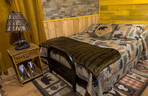 Ahsahka Cabina | Rural cabin with horses on 7 acres along the Clearwater River - a true escape