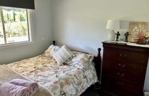 Tooma Otro | Snowy Mountain farm stay. Escape to the country, stay on a beautiful farm.