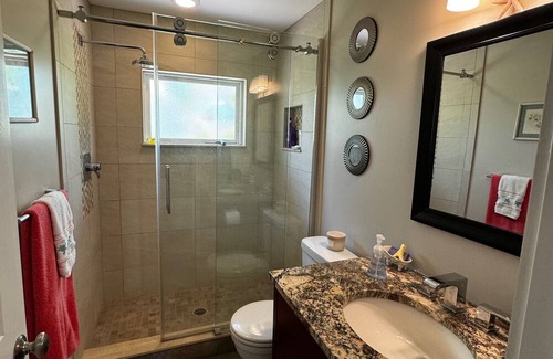 Moorings Casa | Waterfront Oasis