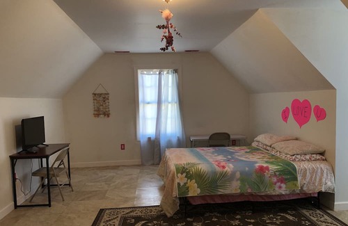 Achilles Casa | Flamingo Hosptiality Rm 3 with Hot Tub
