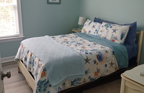 Pass Drury Casa | Sack Lunch! Come visit Dauphin Island where everyday is on Island time!