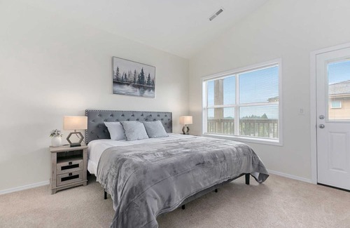 Powellhurst-Gilbert Casa | Serene Haven Retreat on se 141st pl