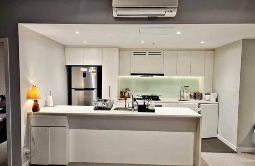 Wentworth Point Apartamento | U2410T · Spacious 2 Bed unit with view