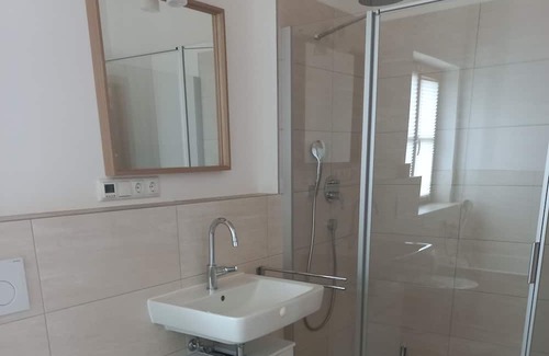 Munchen District Apartamento | Neugebaute Ferienwohnung in Einer Ländlichen Umgebung