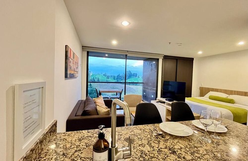 Rionegro Casa | Room in Studio - Suite Hotelera - A 5 Minutos del Aeropuerto