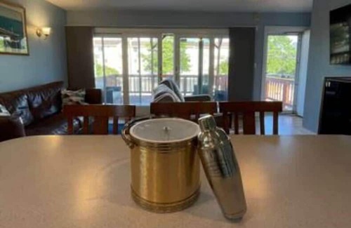 Buckroe Beach Casa | Blue Haven Summary: T