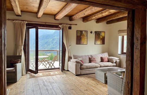 Borjana Cabaña | Hisa Hancnel sleeps 2-13 with stunning views near Kobarid and the Nadiza river.
