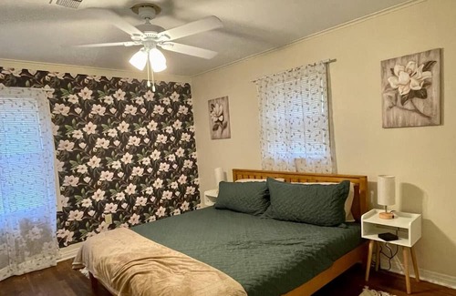 Starkville Casa | This house is a 4 bedroom(s), 2 bathrooms, located in Starkville, MS.