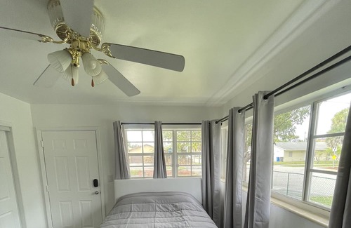 West Park Apartamento | Studio/Room Near The Hard Rock Guitar Hotel In Hollywood Florida