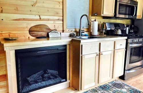 Marion Casa | Dogs, Tiny House, Steam Sauna, Kayaks & Fire