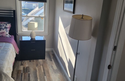 Wethersfield Casa | Nestled in a quiet safe neighborhood that's 2-minutes to I-91Intersate