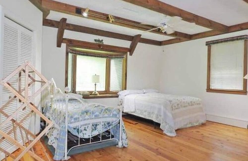 Franklin Casa | 2 Bedroom Cozy Sanctuary in Vermont's Countryside with Gorgeous Ponds