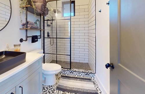 Westminster Casa | The Hilltop Hideaway at Lake Hartwell