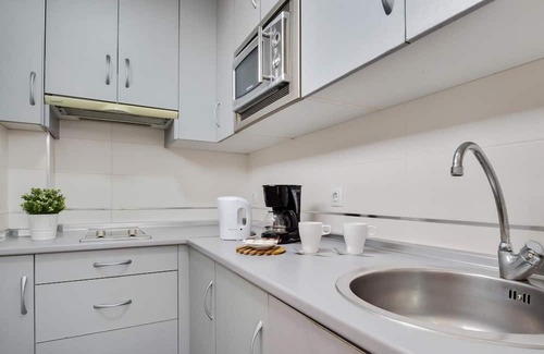 Carihuela Apartamento | Sol Montemar 57 - Terrace, Swimming Pool, Parking, 200m from the beach