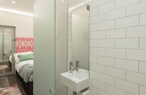 Campden Apartamento | Small Kensington Studio, 5 mins to Kensington Palace & 10 mins to Portobello Rd