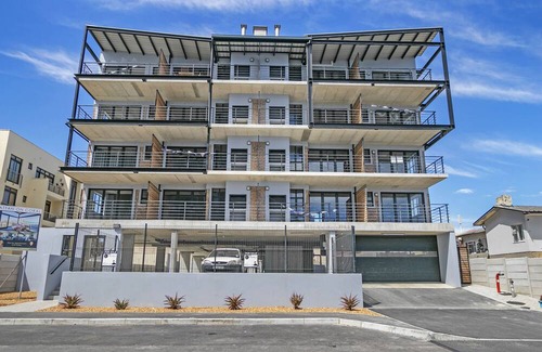 West Beach Apartamento | Manhattan One Bed 6 - One Bedroom Apartment, Sleeps 2