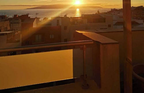 Alcala Apartamento | Vacation Apartment 'Ático Alcala Bella Vista' with Sea View, Balcony and Wi-Fi